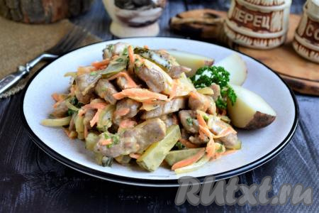 Салат "Шахтёрский" с солёными огурцами и мясом