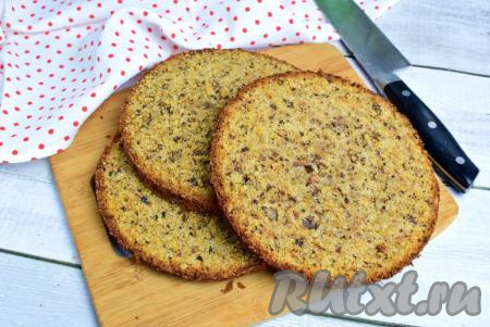 Морковный бисквит с грецкими орехами