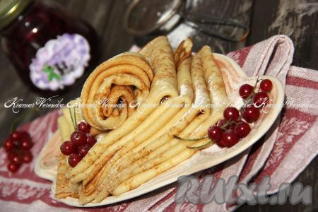 Блины на молоке, заваренные кипятком