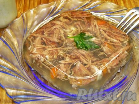 Холодец со свиными ножками и говядиной