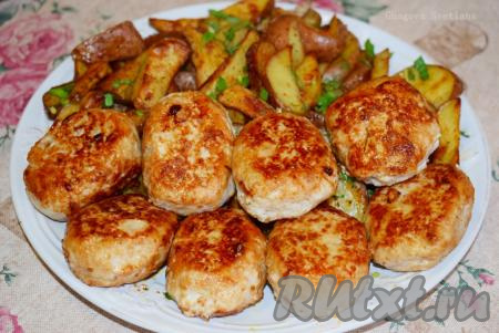 Сочные котлеты из куриного филе на сковороде