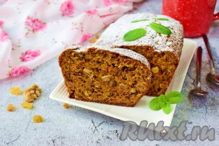 Морковный кекс с грецкими орехами и изюмом 