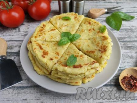 Картофельно-творожные лепёшки на сковороде