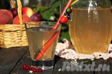 Компот из ревеня и яблок