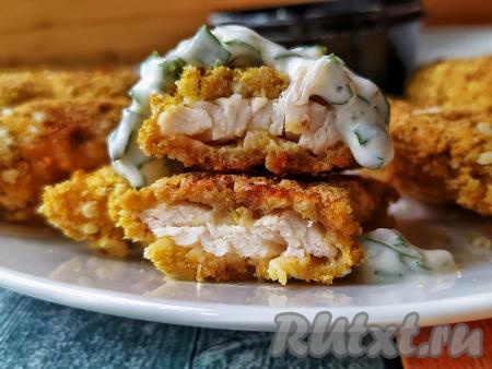 Куриные наггетсы в панировочных сухарях в духовке