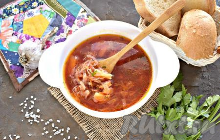 Борщ из курицы со свежей капустой