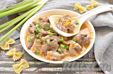 Куриная печень, тушёная в мультиварке