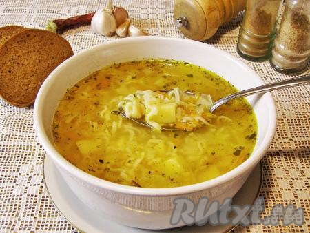 Суп из "Роллтона" с картошкой