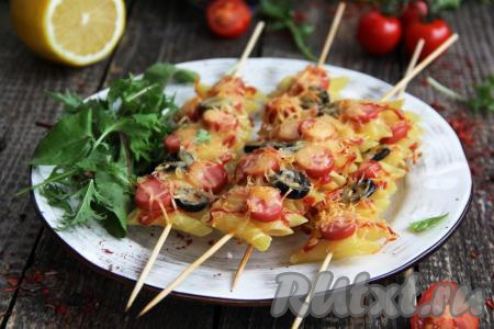 Макароны с сыром на шпажках в духовке