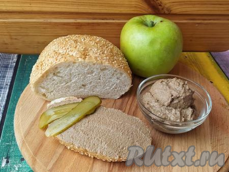 Паштет из куриной печени со сливками и сливочным маслом