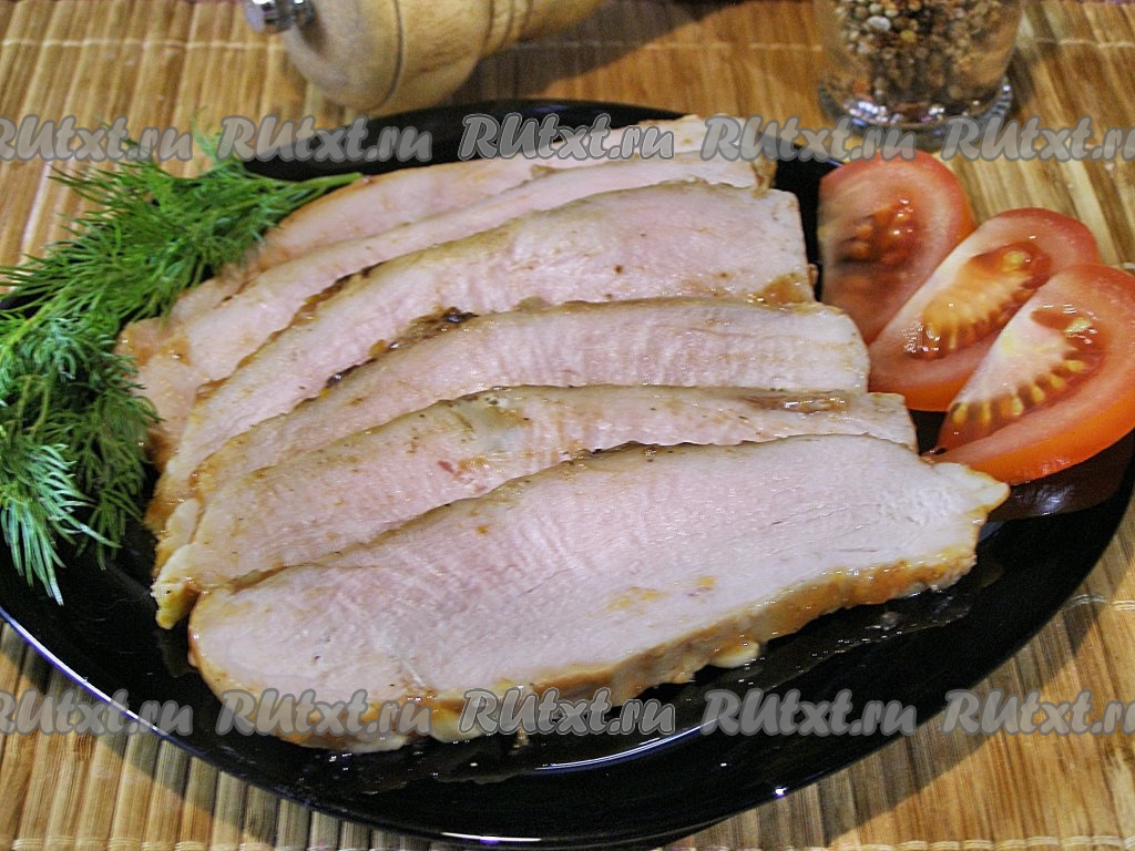 Капуста, запечённая со свининой в томатном соке