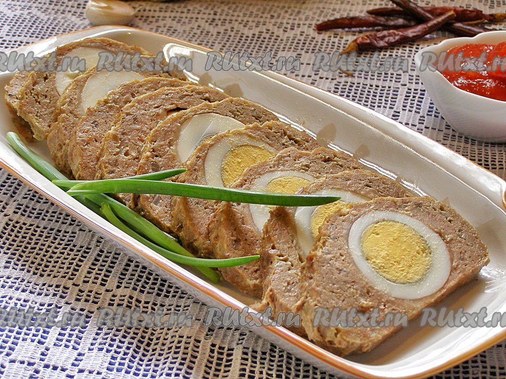 Праздничный рулет из фарша