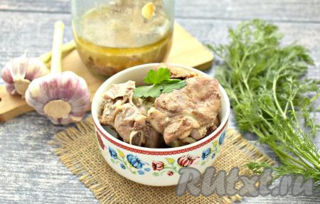 Куриные бёдра в банке в духовке