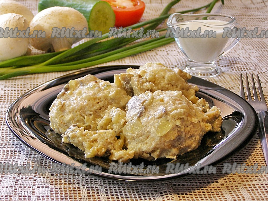 Рыбные тефтели, запечённые в сливочно-горчичном соусе