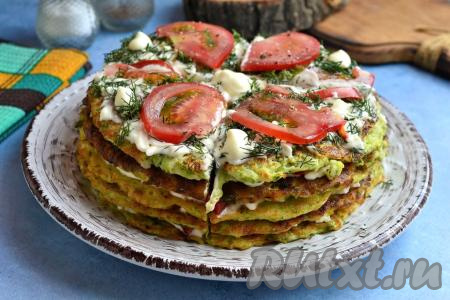 Кабачковый торт с помидорами и плавленным сыром