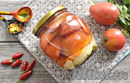 Салат из красных помидоров с морковью и луком на зиму