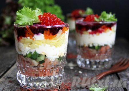 Салат "Королевская шуба" с красной рыбой