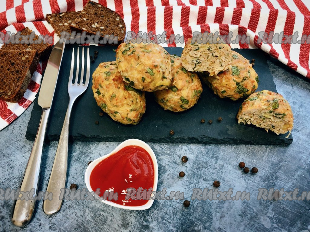 Картофельные котлеты в беконе, запечённые в духовке