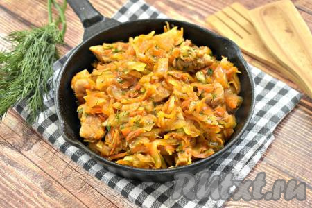 Квашеная капуста, тушёная со свининой