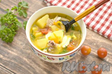 Куриный суп с помидорами и картошкой