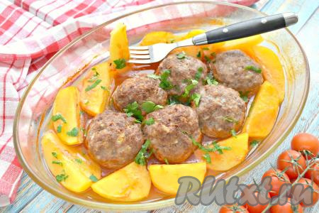 Котлеты с картошкой в соусе в духовке 