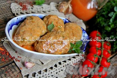Ленивые перцы с рисом и фаршем на сковороде