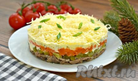 Салат с куриной печенью и сыром