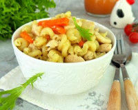 Плов из макарон с курицей