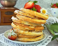 Вафли с клубникой в вафельнице