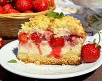 Королевская ватрушка с клубникой и творогом