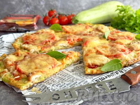 Пицца из кабачков с курицей в духовке