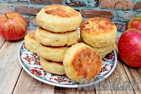 Сырники с яблоками и корицей