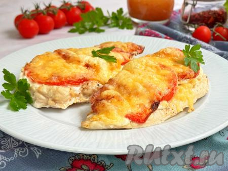 Куриные отбивные с помидорами и сыром в аэрогриле