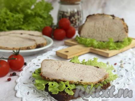 Свинина, запечённая в фольге в аэрогриле, получается очень вкусной и аппетитной. Если вы сразу не съедите всё мясо, тогда хранить его нужно в холодильнике. 