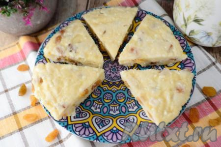 Творожная запеканка с изюмом в микроволновке