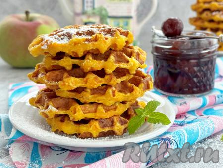 Морковно-яблочные вафли в вафельнице