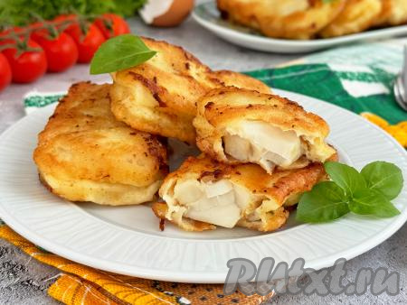 Минтай в брикетах в кляре на сковороде