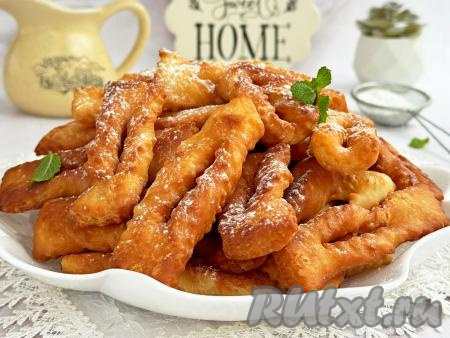 Хворост на молоке и дрожжах