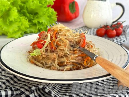 Фунчоза с фаршем и овощами