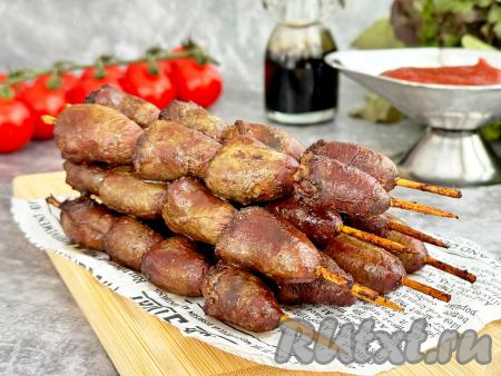 Куриные сердечки в аэрогриле на шпажках