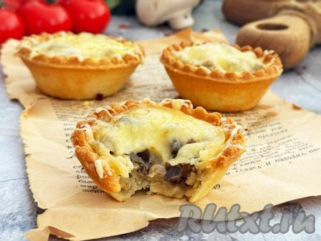 Уверена, вкус этих тарталеток с грибным жульеном понравится и вам, и вашим близким!