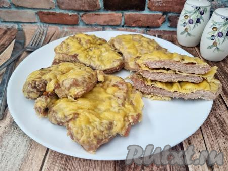 Отбивные из свинины в кляре в духовке