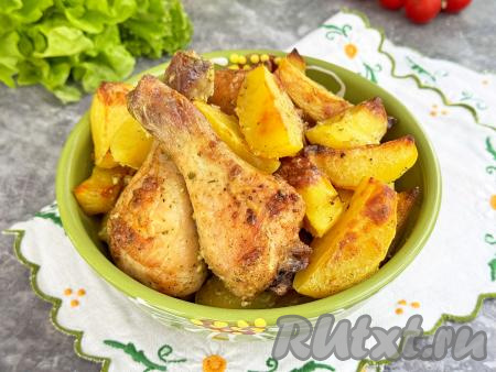 Курица с картошкой в майонезе на противне в духовке