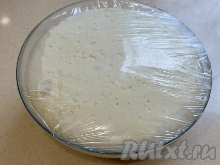 На фото видно, как поднялось у меня тесто по прошествии часа.&nbsp;