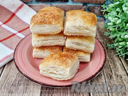 Печенье из слоёного бездрожжевого теста с сахаром в духовке