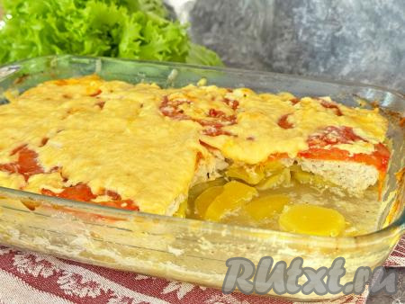 Готовность блюда проверяйте по картофелю, он должен легко прокалываться ножом.