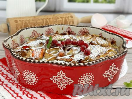 Лапшевник из крахмальных блинов выпекать&nbsp;в разогретой до 180 градусов духовке в течение 30 минут.