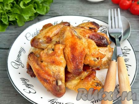 Куриные крылышки в рукаве в духовке