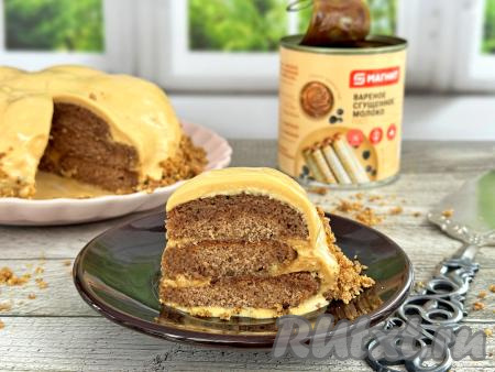 Торт из пряников со сгущёнкой и сметаной без выпечки