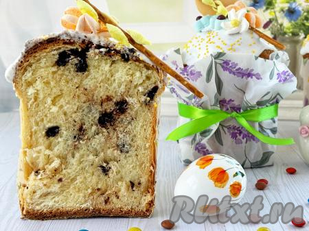 Пасхальный кулич с шоколадными каплями